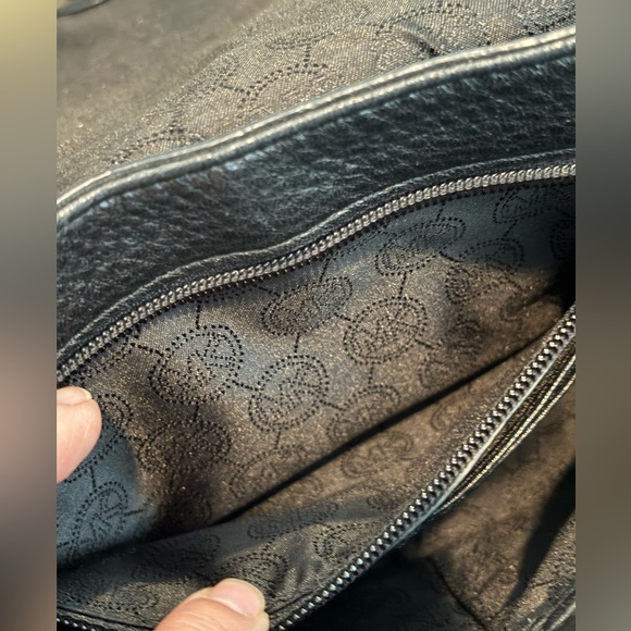 Michael Kors Hayes Large Messenger Bag/crossbody purse - Black - Picture 9 of 13